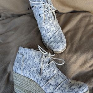 Tom's | Lace Up Sneaker Booties